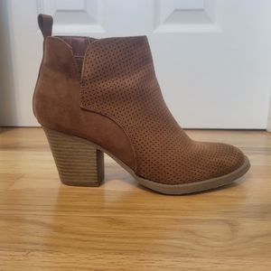 Camel Brown Heel Booties, size 8